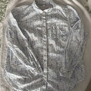 Old Navy Blue and White Casual Button Down Shirt
